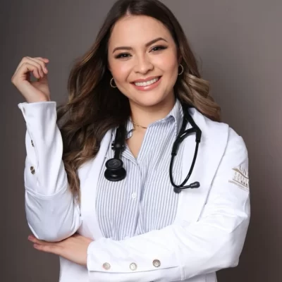 Dra. Ana Claudia Webp